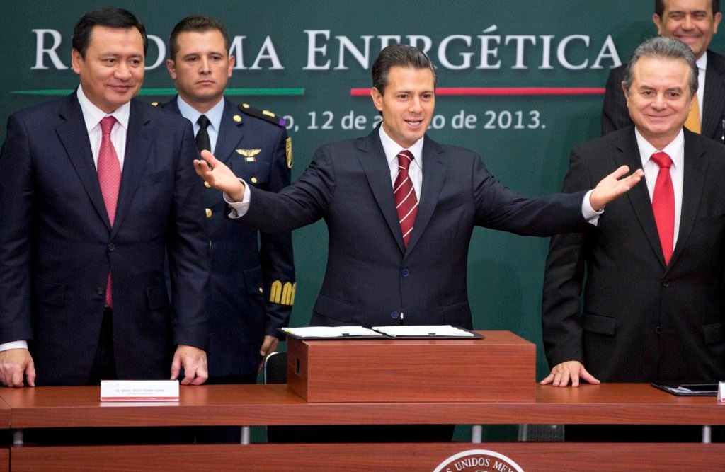 EPN presenta la reforma energética